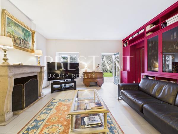Maison familiale de 450 m2 avec piscine sur 3 hectares à Bidart, BIDART