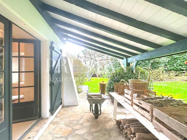Maison familiale de 450 m2 avec piscine sur 3 hectares à Bidart, BIDART