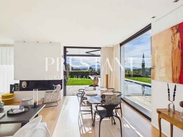 Maison d’architecte avec piscine proche Golf d’Arcangues – Vue montagnes – Potentiel 5 chambres, ARCANGUES