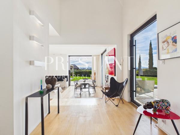 Maison d’architecte avec piscine proche Golf d’Arcangues – Vue montagnes – Potentiel 5 chambres, ARCANGUES