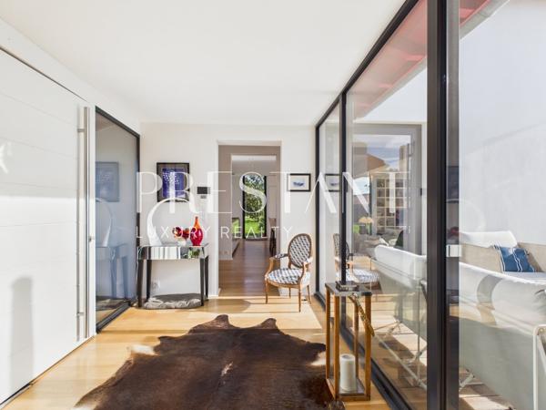 Maison d’architecte avec piscine proche Golf d’Arcangues – Vue montagnes – Potentiel 5 chambres, ARCANGUES