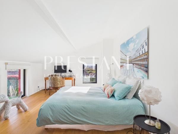 Maison d’architecte avec piscine proche Golf d’Arcangues – Vue montagnes – Potentiel 5 chambres, ARCANGUES