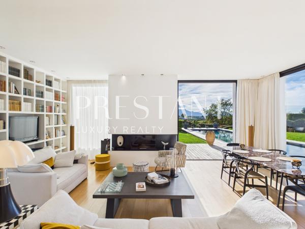 Maison d’architecte avec piscine proche Golf d’Arcangues – Vue montagnes – Potentiel 5 chambres, ARCANGUES