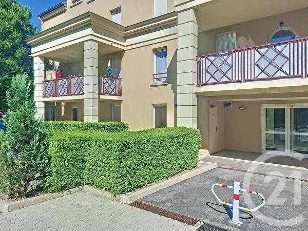 Appartement F2 à vendre  3 pièces - 63 m 2   MELUN  - 77