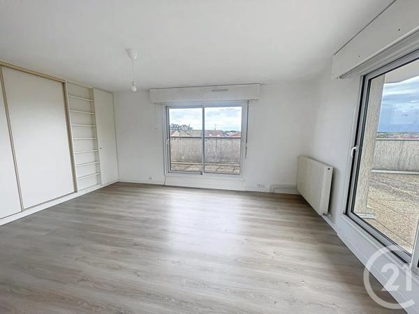 Appartement F2 à vendre  3 pièces - 63 m 2   MELUN  - 77