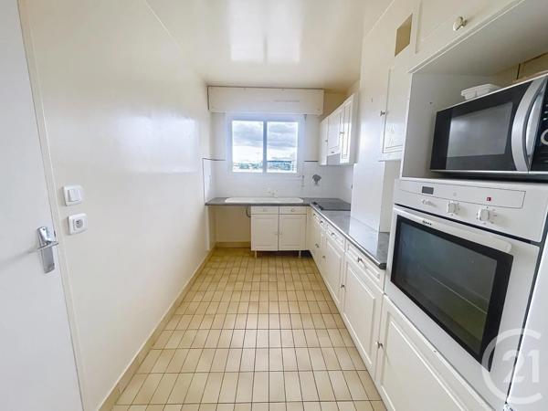 Appartement F2 à vendre  3 pièces - 63 m 2   MELUN  - 77