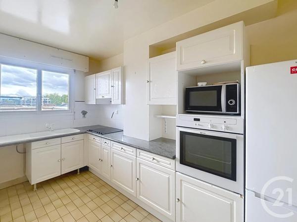 Appartement F2 à vendre  3 pièces - 63 m 2   MELUN  - 77