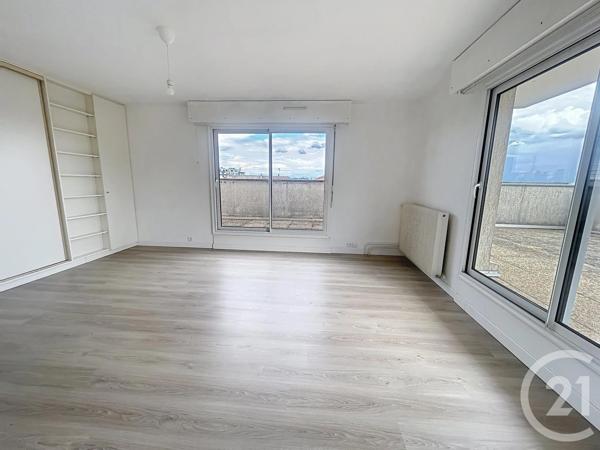 Appartement F2 à vendre  3 pièces - 63 m 2   MELUN  - 77