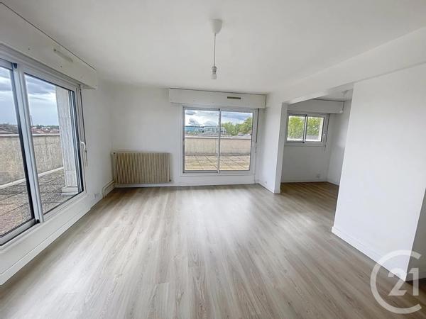 Appartement F2 à vendre  3 pièces - 63 m 2   MELUN  - 77