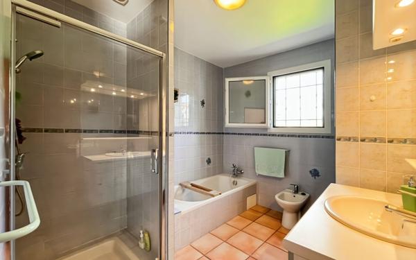 Maison à vendre    4 pièces •  Marseillan