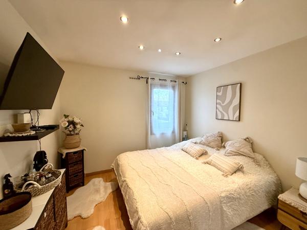 Bondy (93140) Maison avec jardin et garage