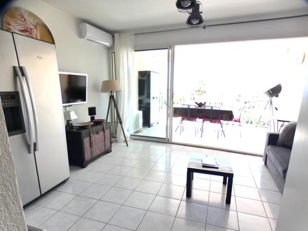 Village naturiste. Appartement 2 pièces cabine