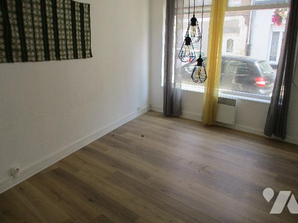 MAISON  divisée en 2 appartements