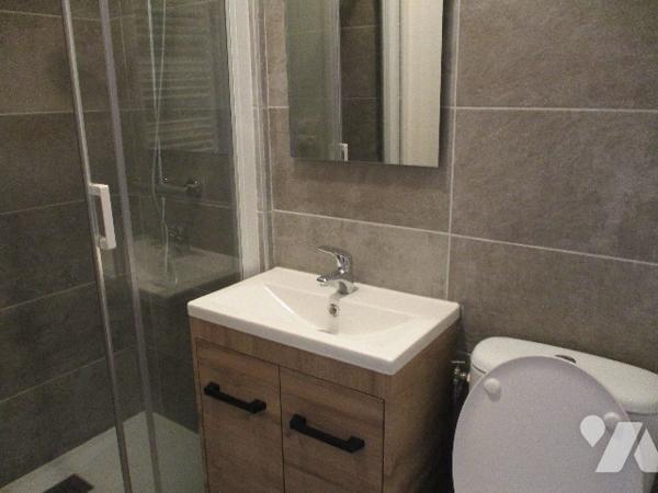 MAISON  divisée en 2 appartements