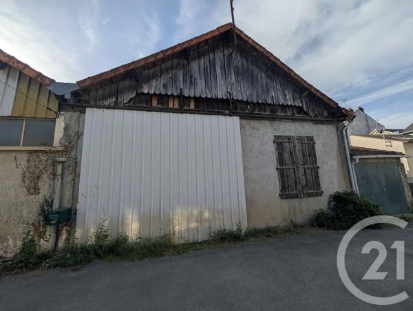 Maison à vendre  1 pièce - 160 m 2   CHATEAUROUX  - 36