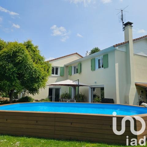 Maison à vendre 8 pièces 185 m² Saint-Germain-lès-Corbeil