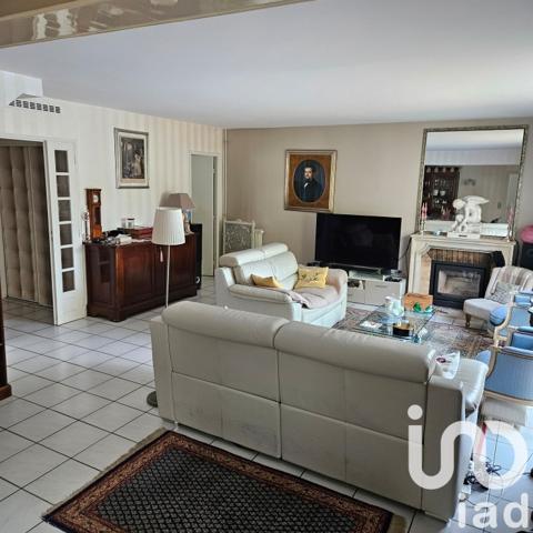 Maison à vendre 8 pièces 185 m² Saint-Germain-lès-Corbeil