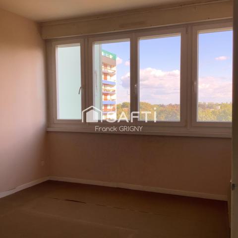 A proximité du centre ville de Douai , 3 chambres , parking en sous sol