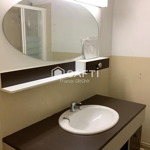 A proximité du centre ville de Douai , 3 chambres , parking en sous sol