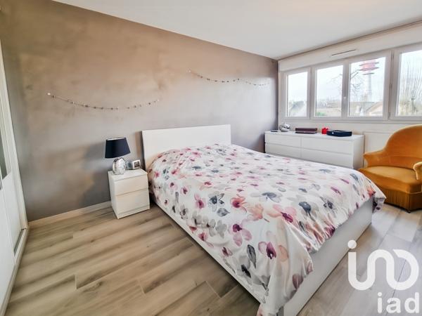 Appartement 4 pièces de 70 m² à Chennevières-sur-Marne (94430)