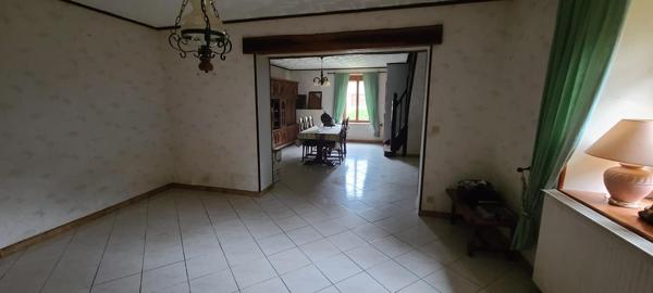 jolie maison à rénover au calme à la campagne