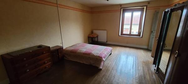 jolie maison à rénover au calme à la campagne