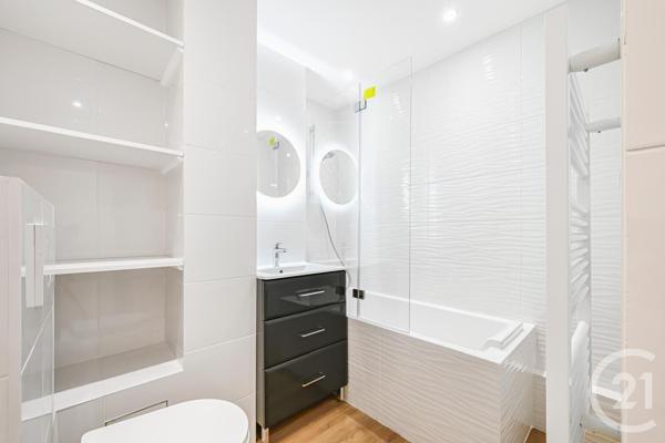 Appartement F3 à vendre  3 pièces - 61,23 m2 PARIS - 75015