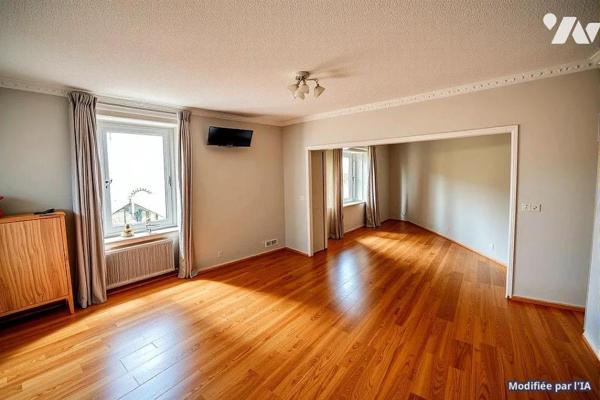 Maison de rue - terrasses - garage -