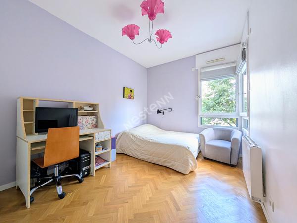 Asnières 4 pièces 88m² avec balcon/terrasse et box