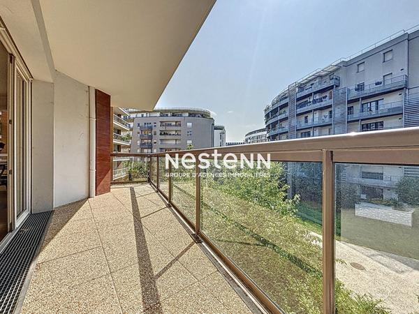 ISSY LES MOULINEAUX - FORT D'ISSY - Vente appartement 4 pièces de 92,10 m² avec un balcon de 10,90 m²