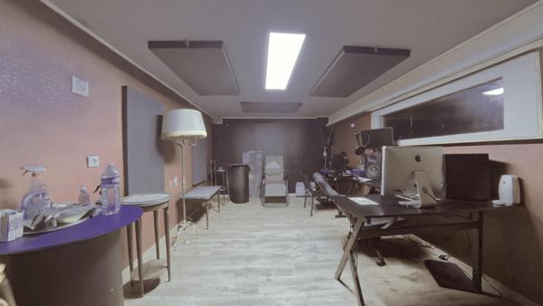 LE THILLAY – Grand pavillon familial + dépendance F2 – Jardin 450 m², secteur calme et agréable, les plus : la surface, le confort et des possibilités d’aménagement.