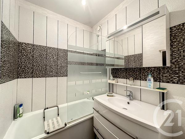 Appartement à vendre  2 pièces - 48,66 m2 STE SAVINE - 10