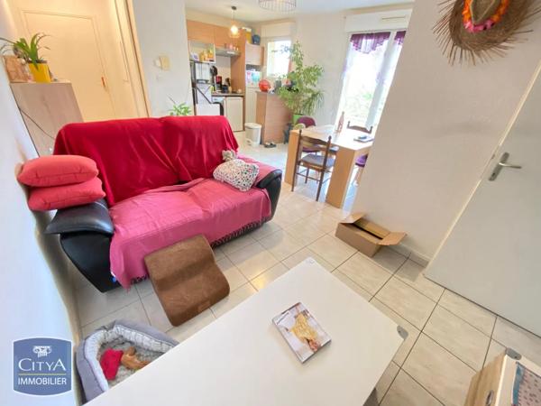 Appartement à louer 3 pièces 53.02m² Saint-Michel (16470)