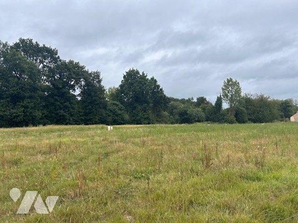 En campagne à 10 minutes de Tinténiac vente de six terrains constructibles viabilisés d'une sup...