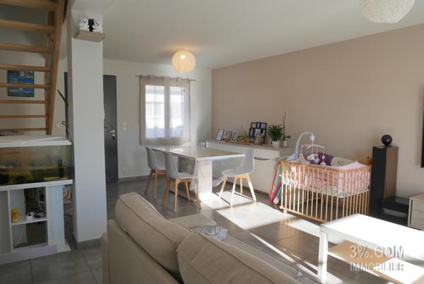 Maison récente RT2012 à étage de 92 m², 3 chambres, jardin clos Saint-Léger-les-Vignes (44710)