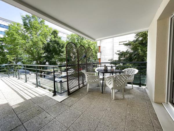 Montigny-le-Bretonneux (78180) Appartement 3 pièces 65m² utiles - Terrasse 25m² - Quartier du Pas du Lac Montigny le Bretonneux