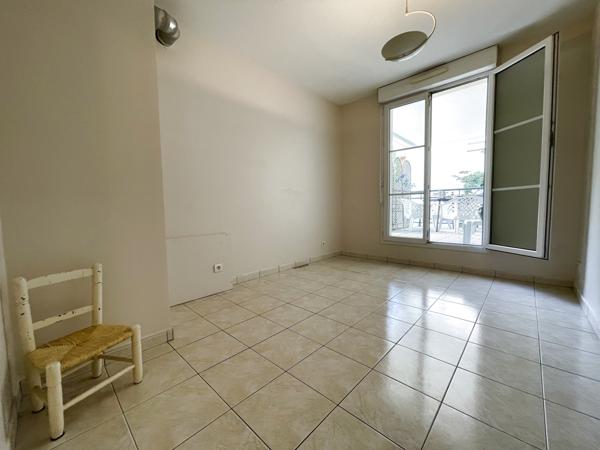 Montigny-le-Bretonneux (78180) Appartement 3 pièces 65m² utiles - Terrasse 25m² - Quartier du Pas du Lac Montigny le Bretonneux