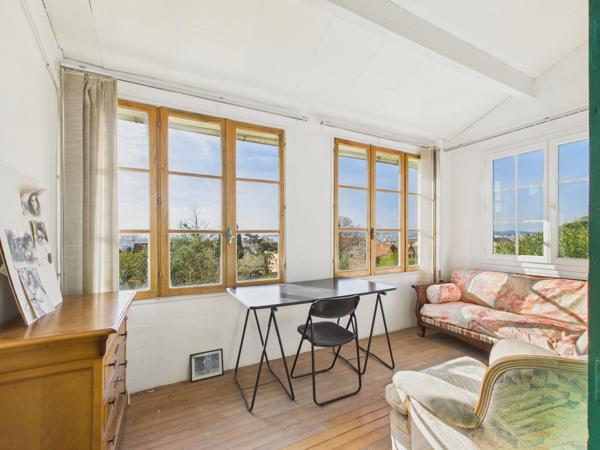 Toulon (83000) Maison de caractère avec vue mer – Toulon