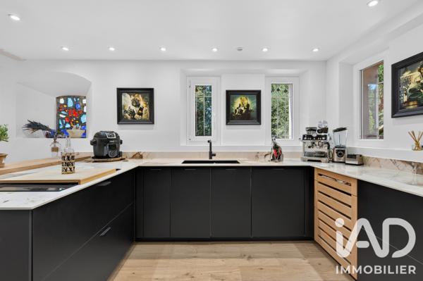 Maison à vendre 6 pièces 165 m² Saint-Jeannet