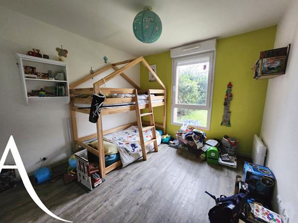 Appartement Dourdan 3 pièces avec jardin privatif / 62.33 m2 loi Carrez