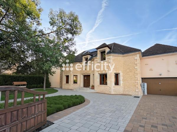 Maison 9 pièces - 230 m² Exclusivité efficity