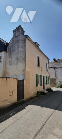LA GUERCHE DE BGNE - Plein-centre - Maison avec garage