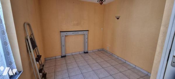 LA GUERCHE DE BGNE - Plein-centre - Maison avec garage