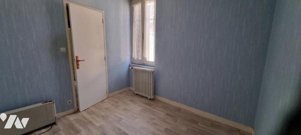 LA GUERCHE DE BGNE - Plein-centre - Maison avec garage