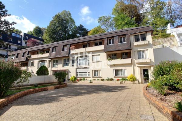 Appartement Chaville 3 pièces   en rez de jardin  de 88.84 m2