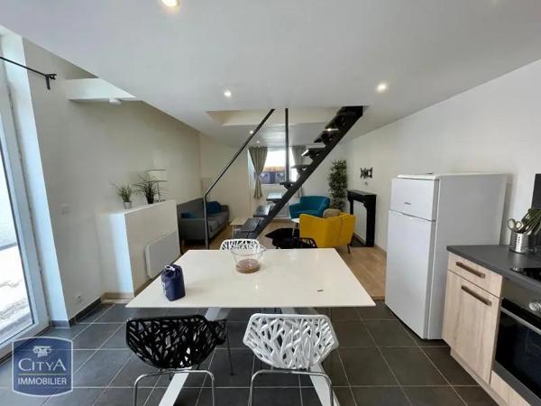 Appartement à louer 3 pièces 42.3m² Dijon (21000)