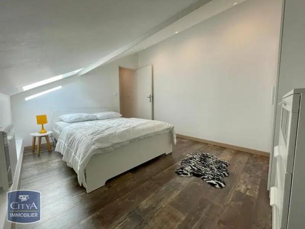 Appartement à louer 3 pièces 42.3m² Dijon (21000)