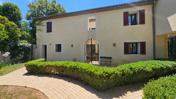Maison Nimes 5 pièce(s) 145.57m²