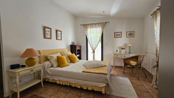 Maison Nimes 5 pièce(s) 145.57m²