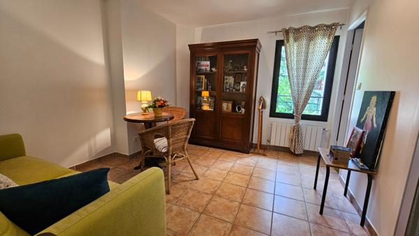 Maison Nimes 5 pièce(s) 145.57m²